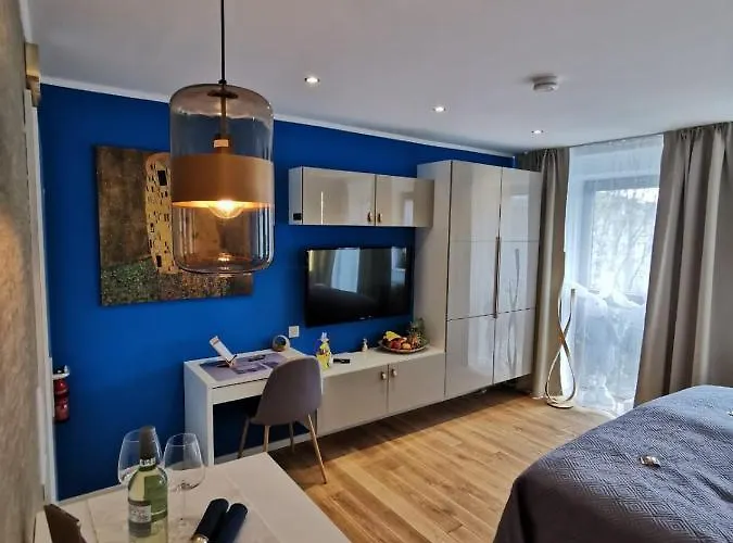 Lejlighed Rhepi-apartment *